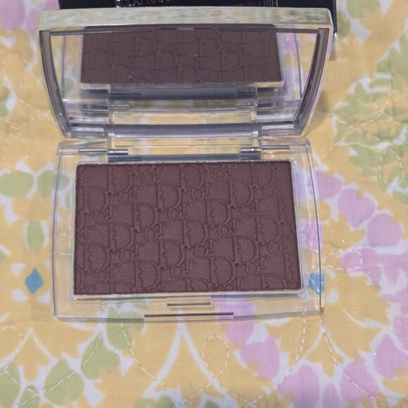 Dior Blush - Picture 3 of 6